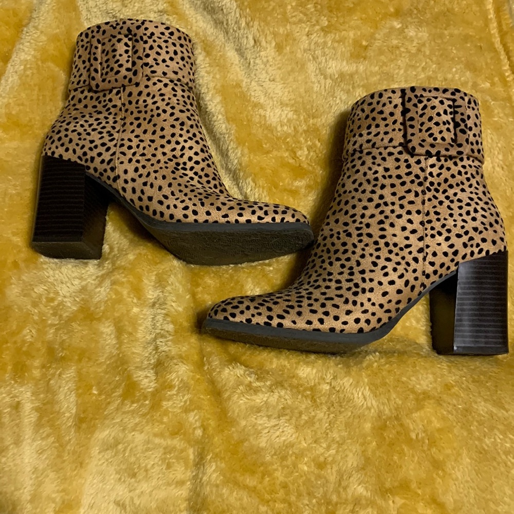 Women’s Cheetah Print Booties